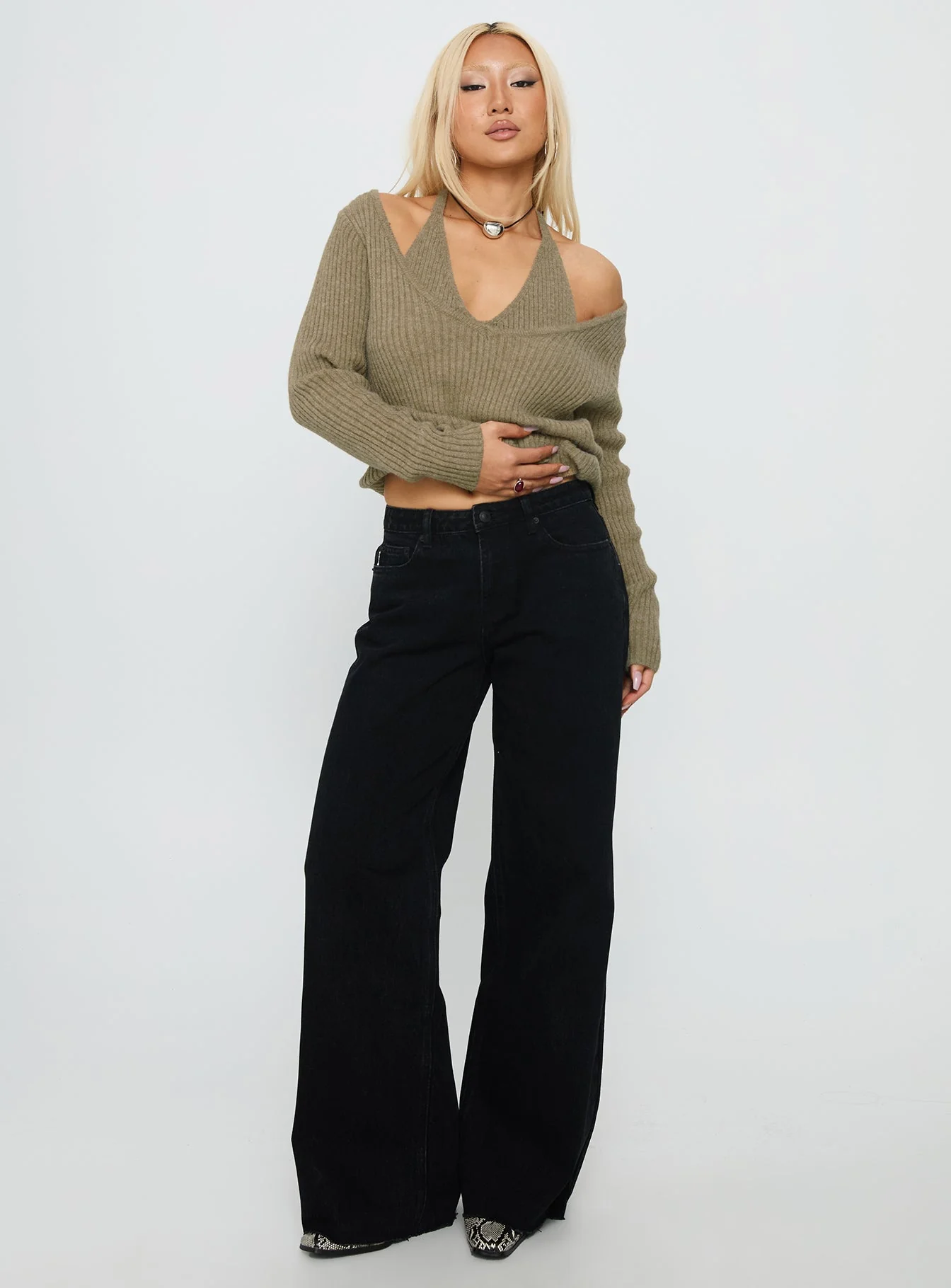 Darla Low Rise Straight Leg Jeans Washed Black - Image 3