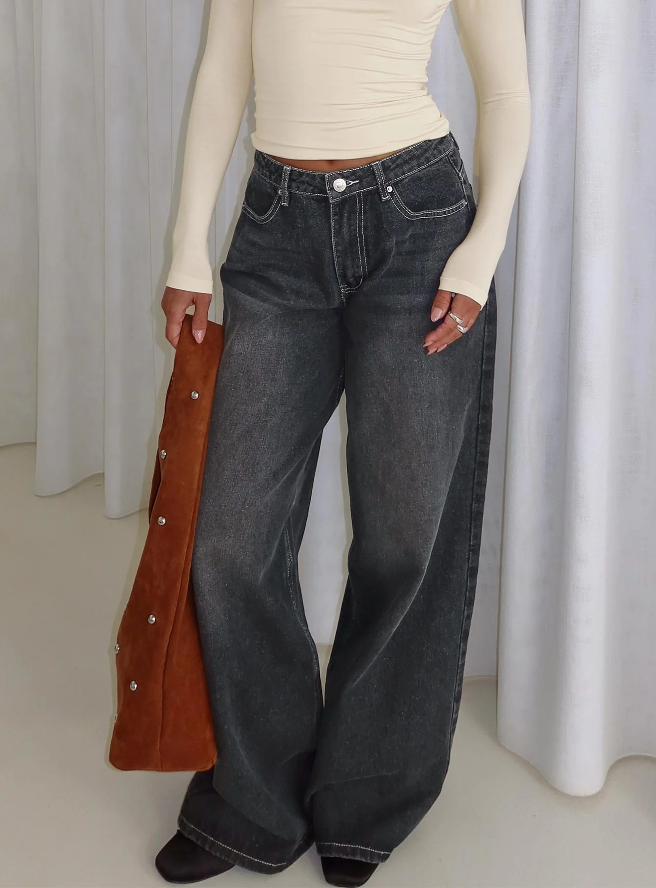 Naylor Mid Rise Wide Leg Jeans Grey Wash - Image 8