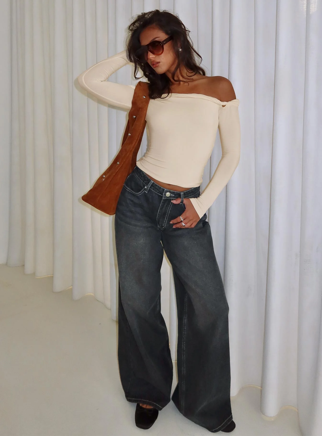 Naylor Mid Rise Wide Leg Jeans Grey Wash - Image 9