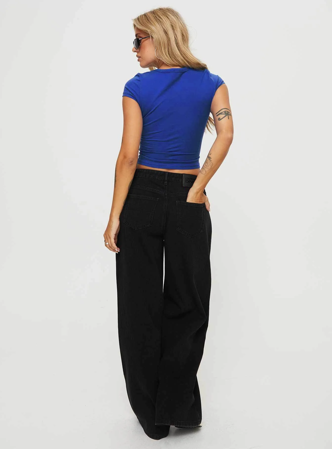 Naylor Mid Rise Wide Leg Jeans Washed Black Denim - Image 5