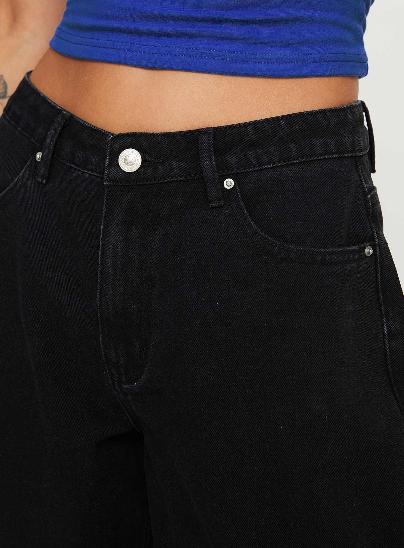 Naylor Mid Rise Wide Leg Jeans Washed Black Denim - Image 6