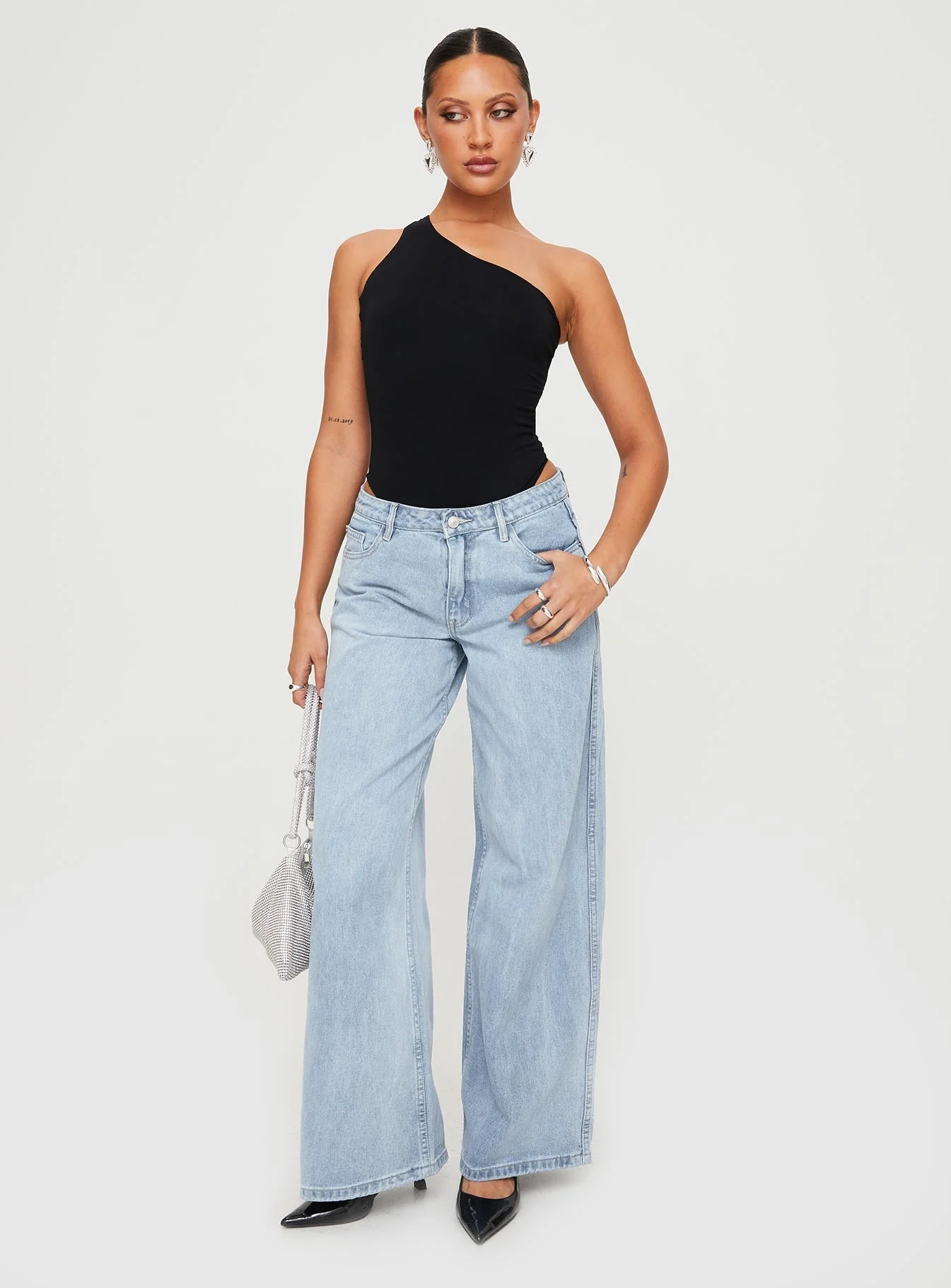 Ramos Low Rise Wide Leg Jeans Light Blue Wash Tall - Image 3