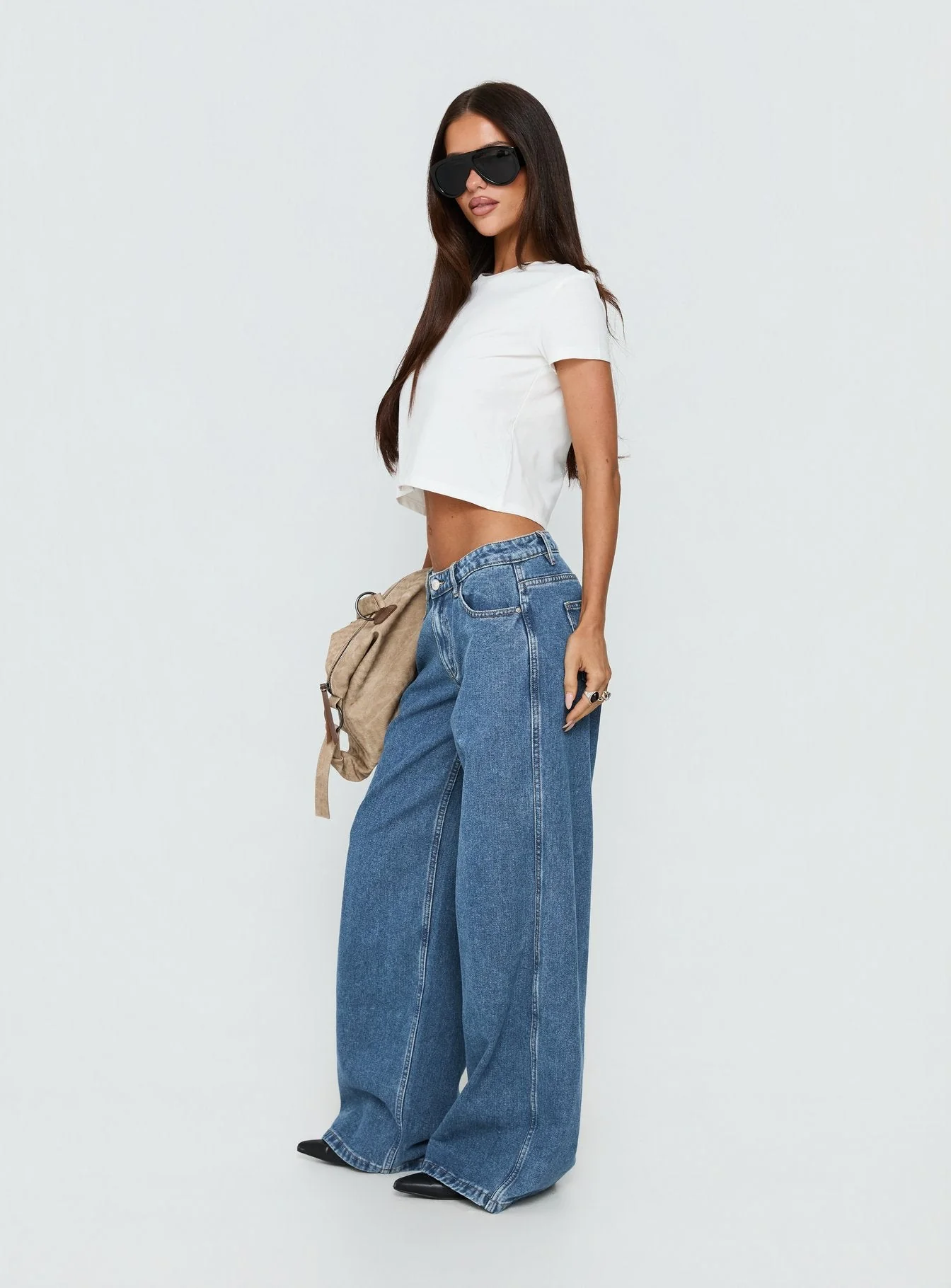 Ramos Low Rise Wide Leg Jeans Mid Blue Wash - Image 4