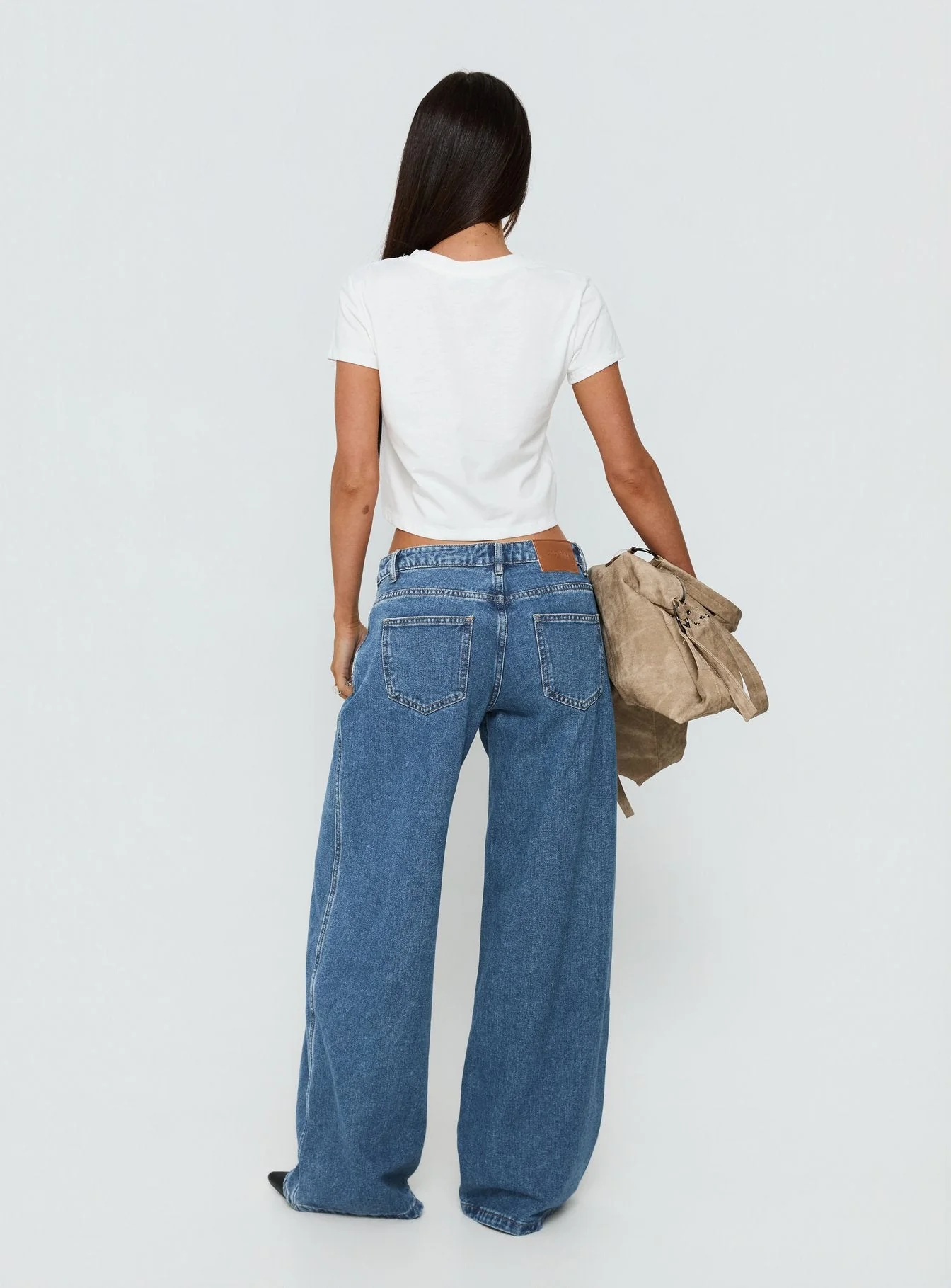 Ramos Low Rise Wide Leg Jeans Mid Blue Wash - Image 5