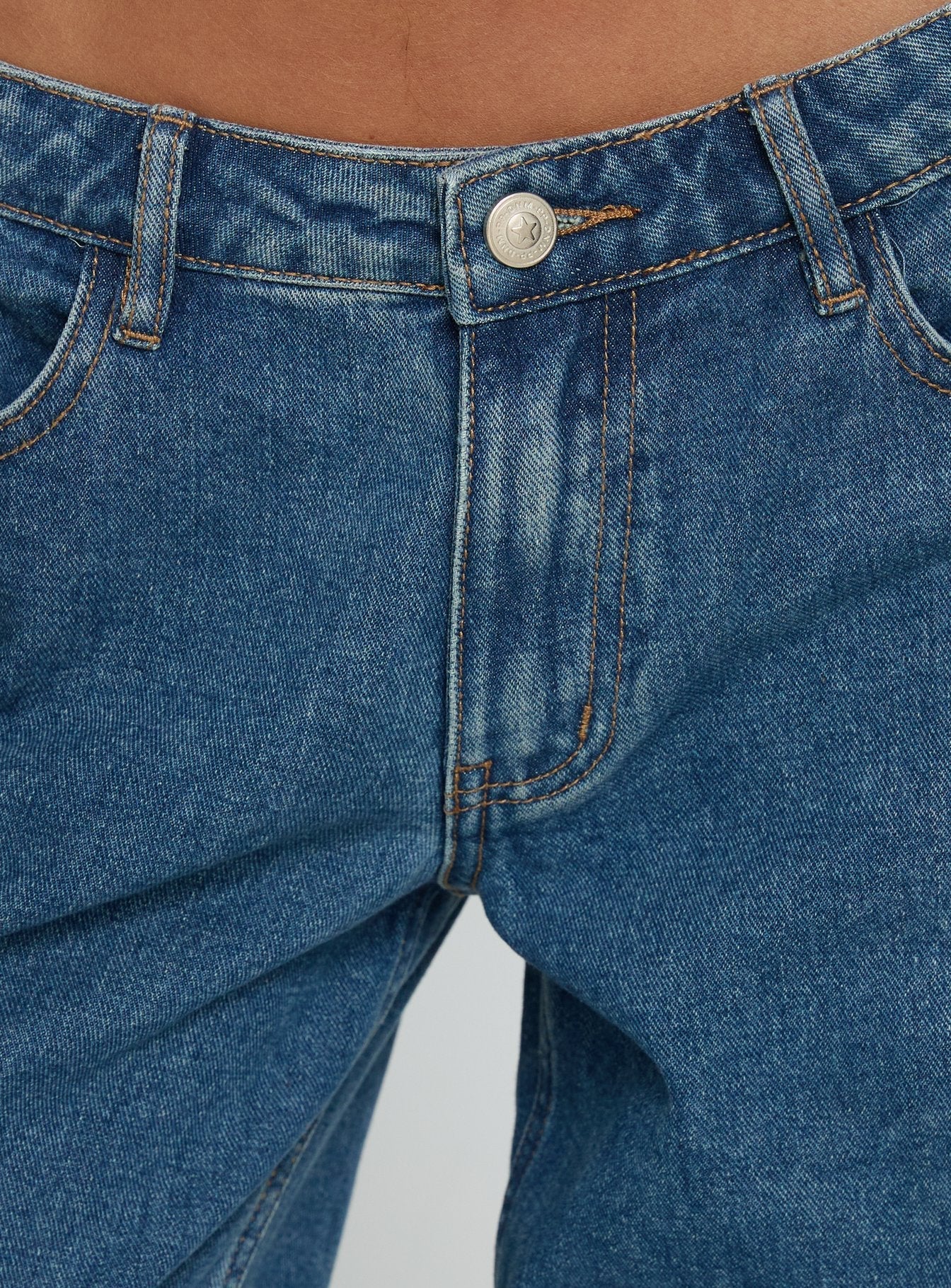 Ramos Low Rise Wide Leg Jeans Mid Blue Wash - Image 6