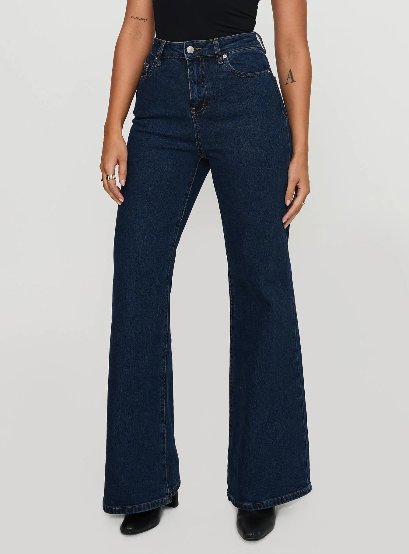 Thearlie High Rise Flared Jeans Dark Wash - Image 3