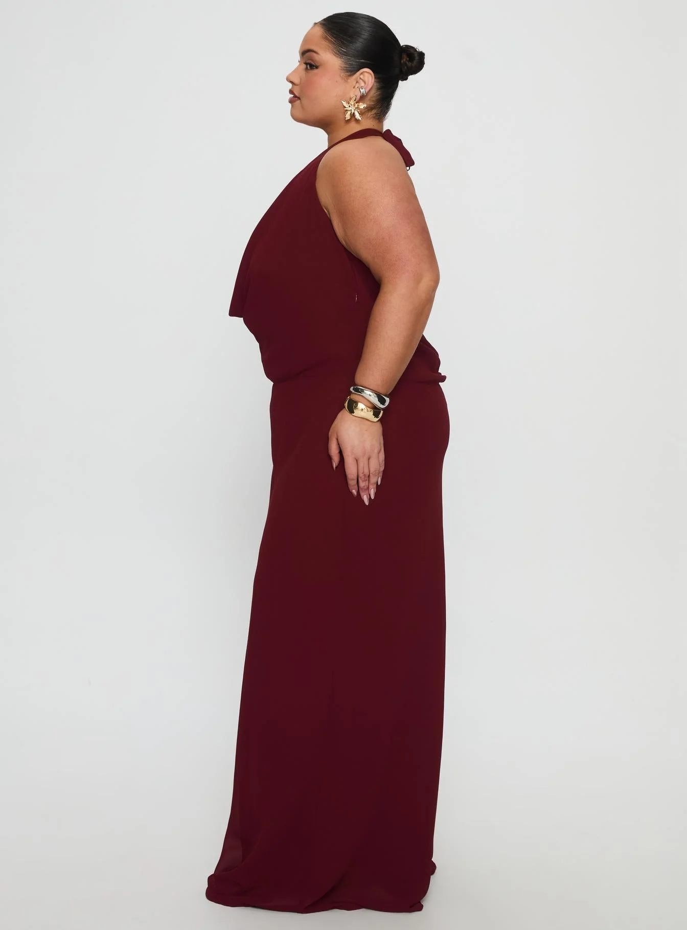 Vortexa Halter Maxi Dress Currant Curve - Image 4